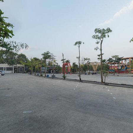Urbanview Hotel Cianjur City Park By Reddoorz Dış mekan fotoğraf