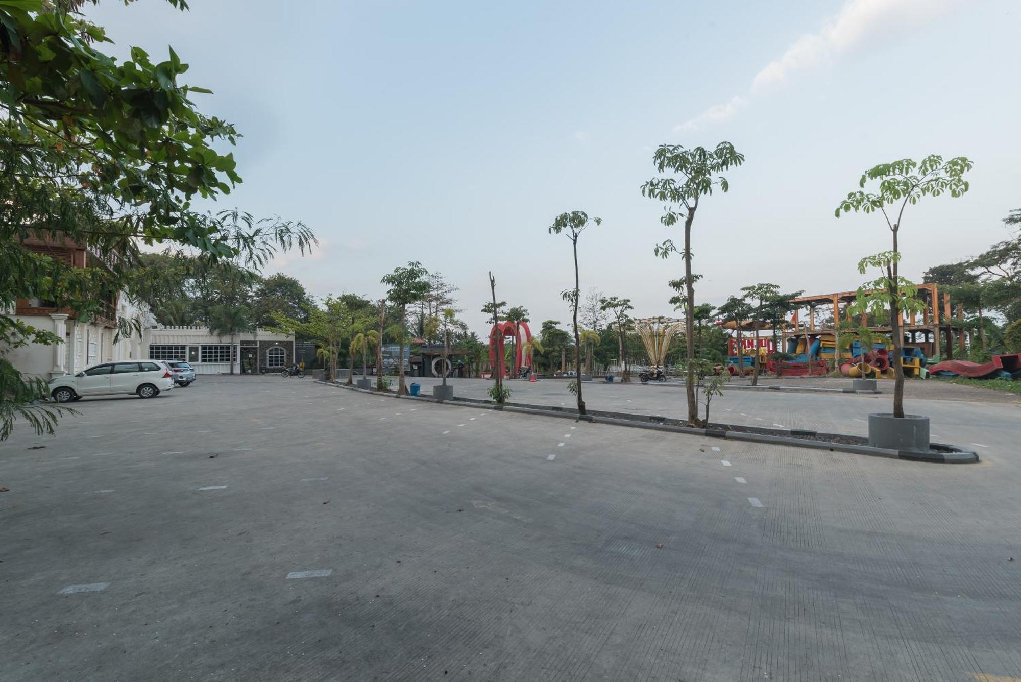 Urbanview Hotel Cianjur City Park By Reddoorz Dış mekan fotoğraf