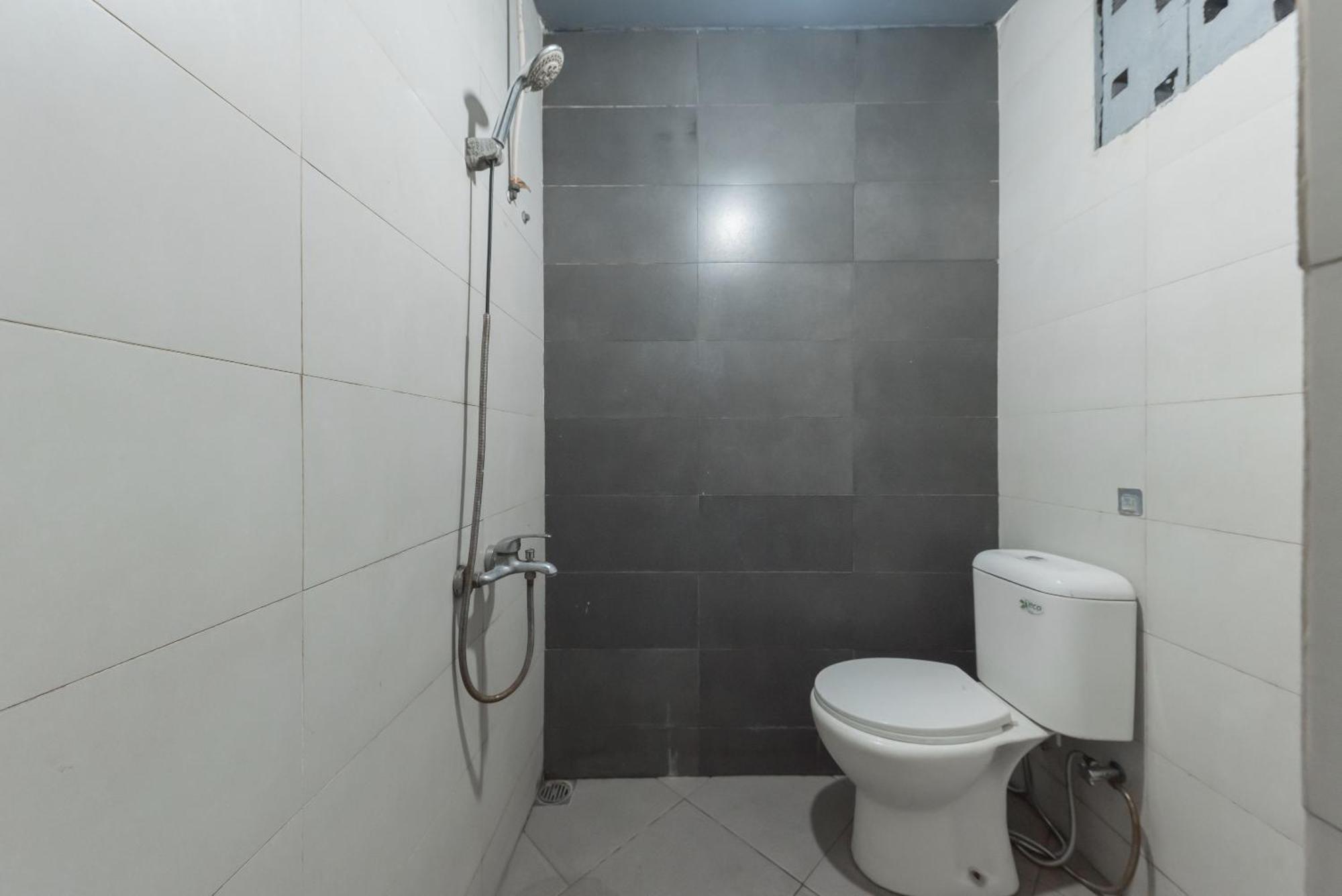 Urbanview Hotel Cianjur City Park By Reddoorz Dış mekan fotoğraf
