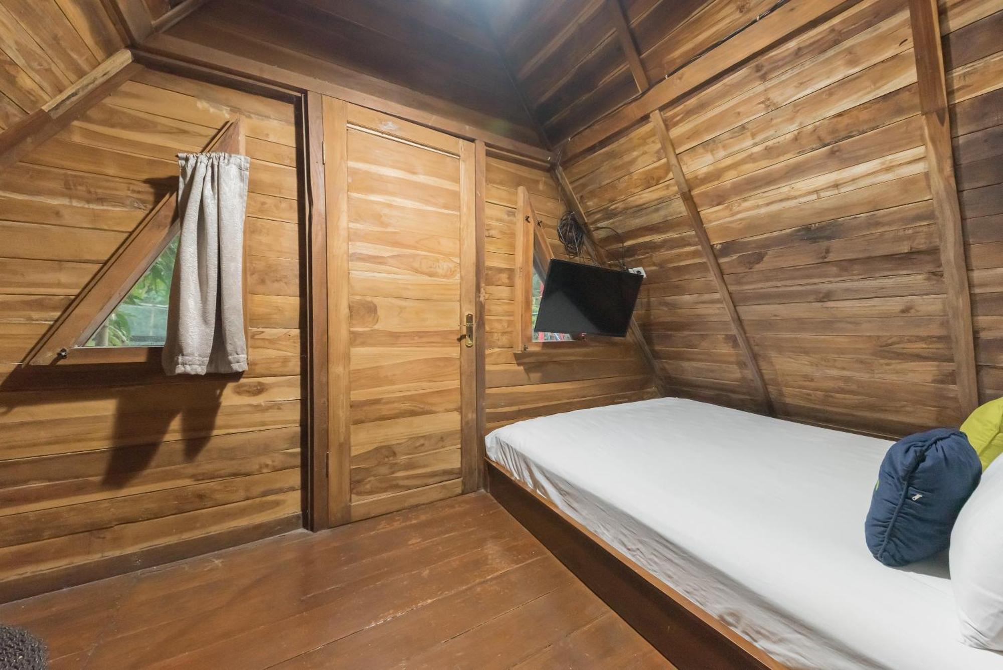Urbanview Hotel Cianjur City Park By Reddoorz Dış mekan fotoğraf