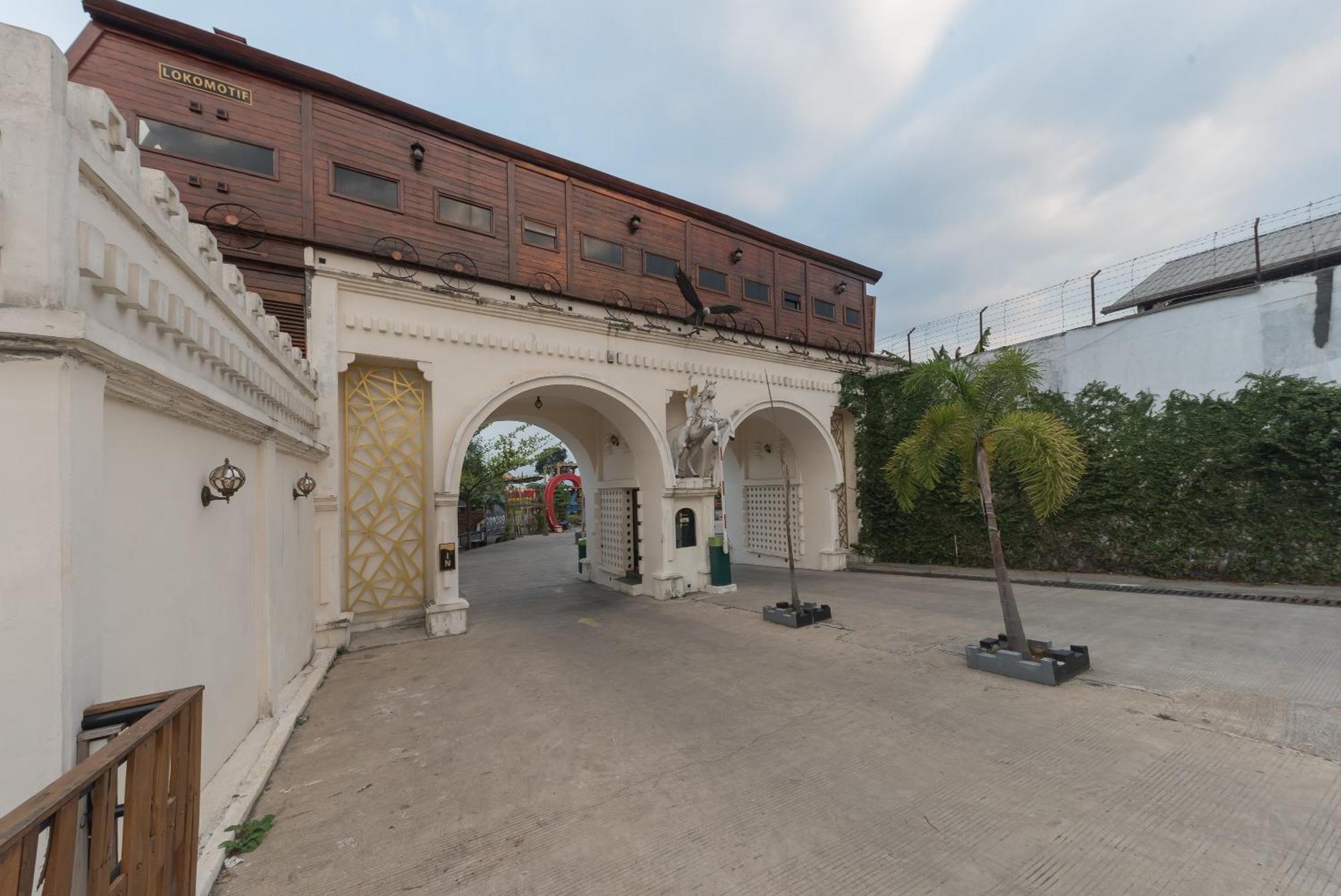 Urbanview Hotel Cianjur City Park By Reddoorz Dış mekan fotoğraf